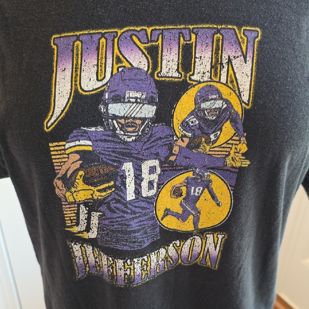 Justin Jefferson Black Graphic T-Shirt with Purple and Gold Design - Picture 2 of 3